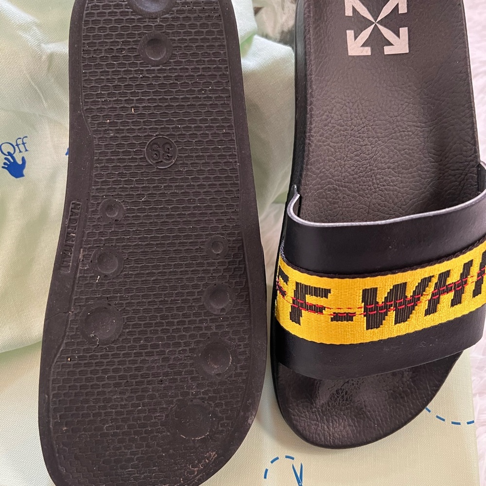 Off White Pool Slides - Picture 3 of 4
